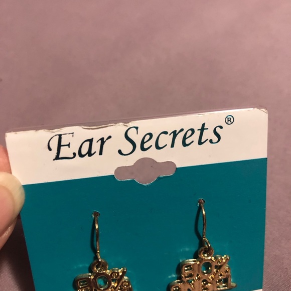 90% Angel Earrings - Picture 3 of 5